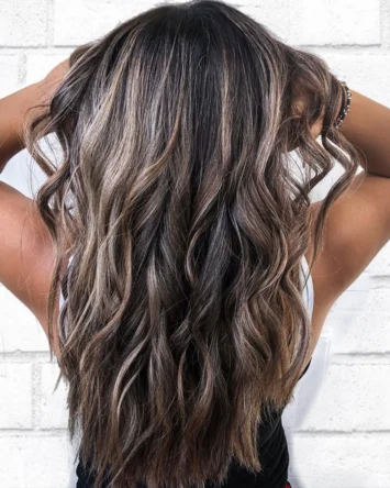 haircut and color by Lesly Mendez